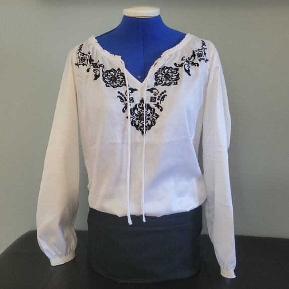 Peasant-style Blouse, Size S - Picture 1 of 3